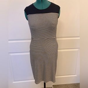 41 Hawthorne navy striped dress. Size large